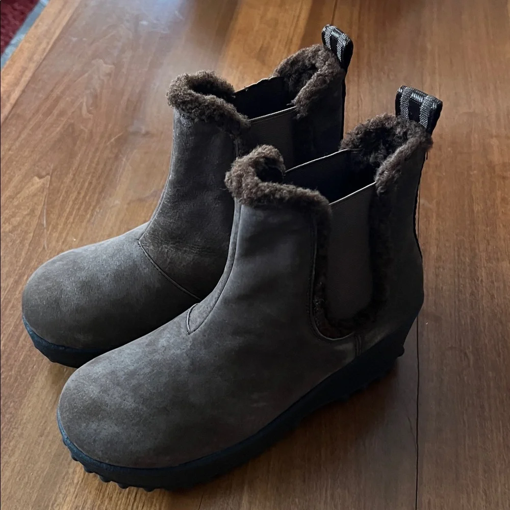 NEW Women’s ROCKET DOG Frosted Brown Platform Boots - Picture 3 of 7